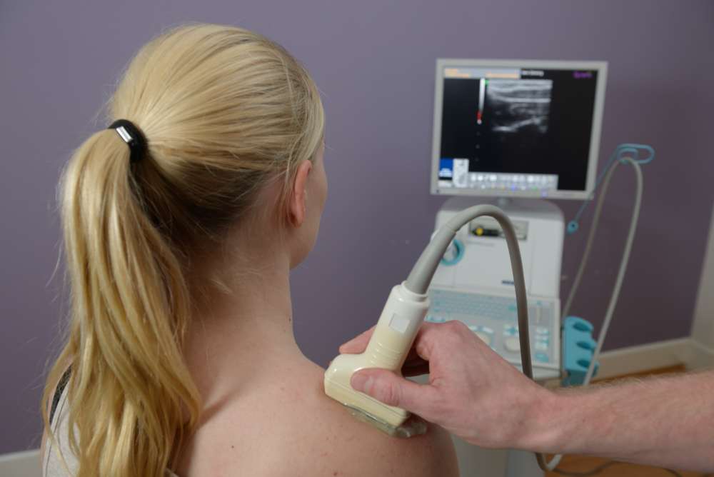 Echografie onderzoek schouder