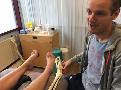 Behandeling aan knie