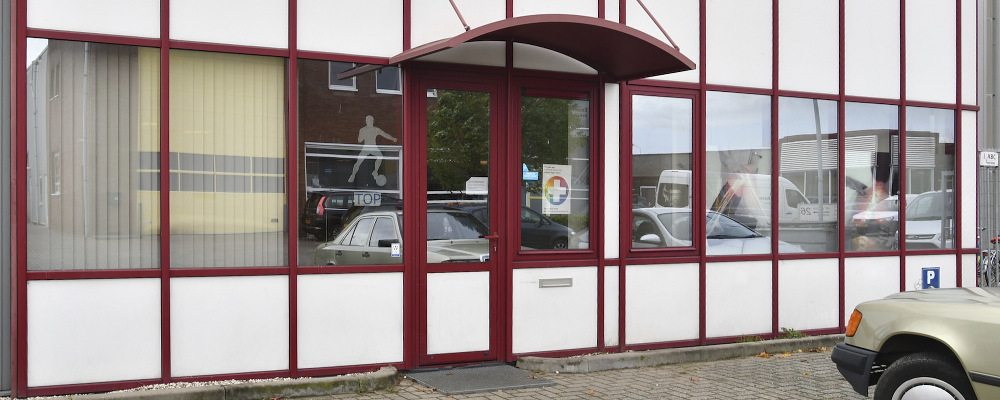 Contact Henk Scholing